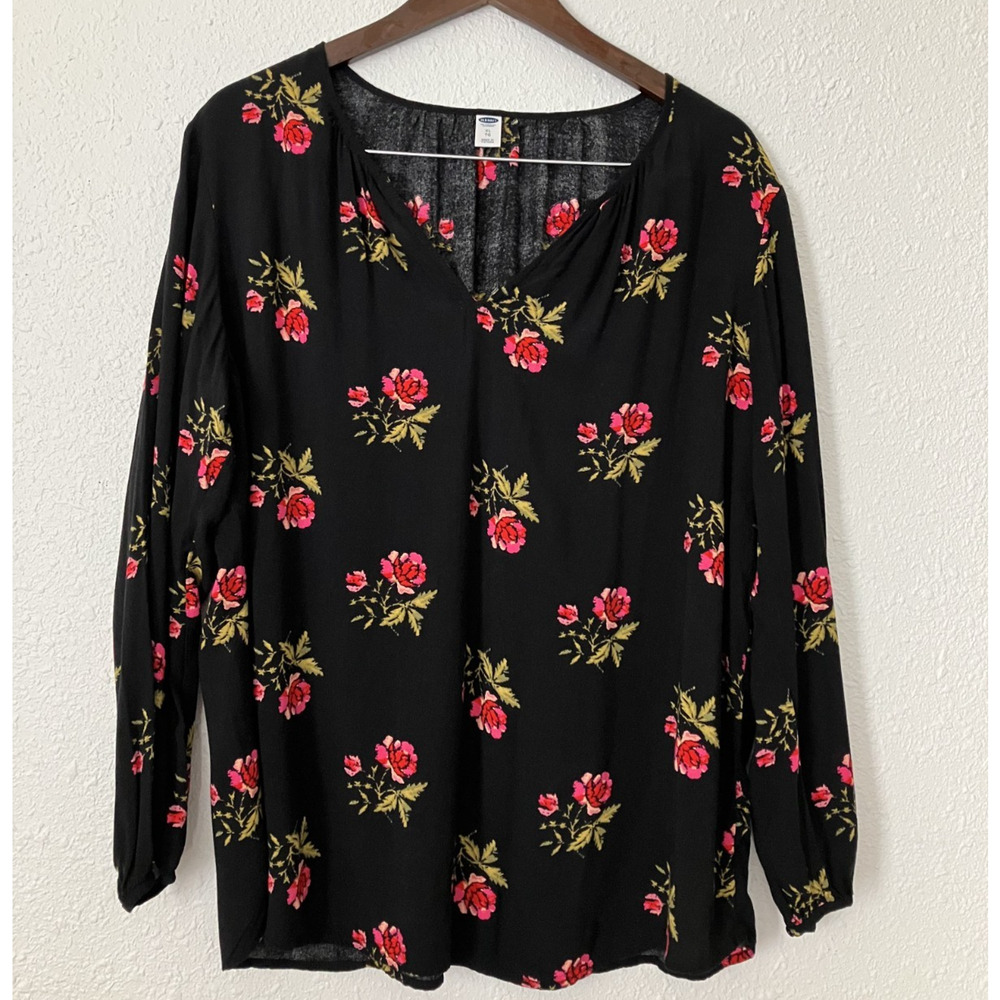 Old Navy Blouse Top Sz XL Black Floral Pink Roses Romantic Cottagecore Feminine